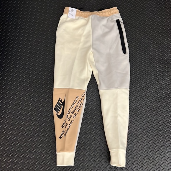 Nike Men’s Tech Fleece Jogger Sweatpants - New - Picture 5 of 7